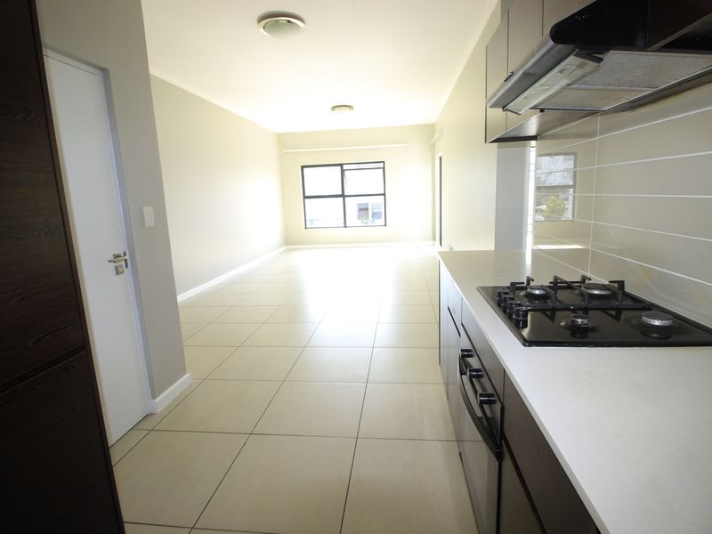 Apartment Rental Monthly In Edenvale - Photo 7