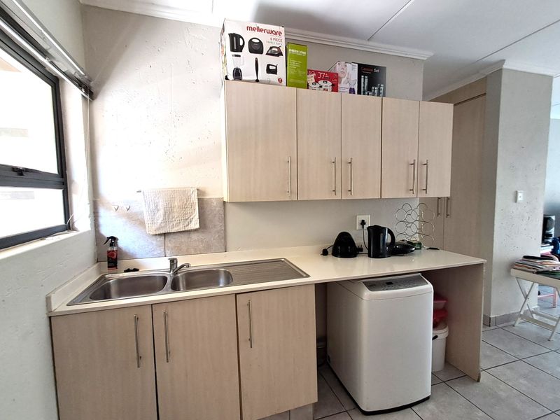 Apartment Rental Monthly In Sandton - Photo 9