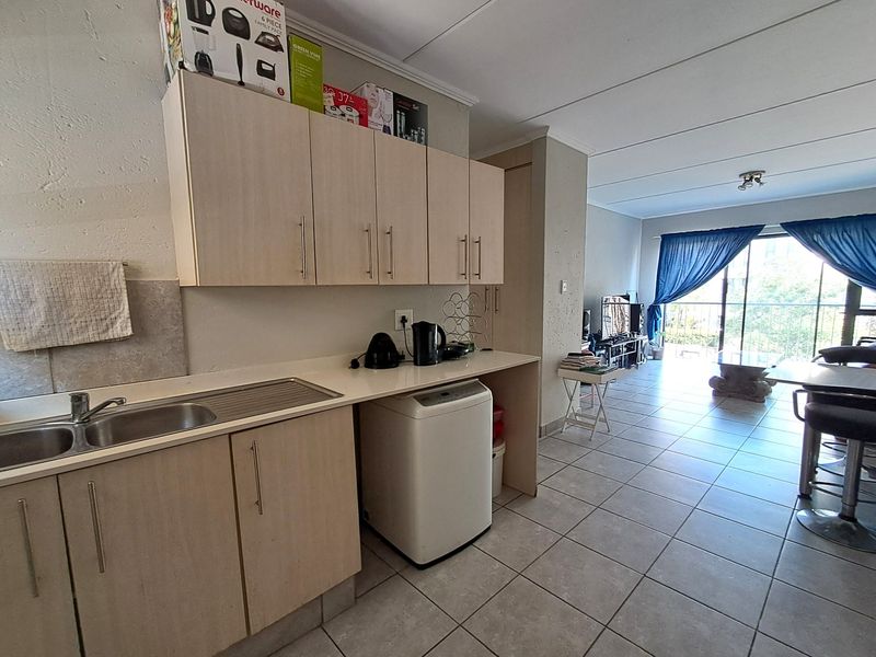 Apartment Rental Monthly In Sandton - Photo 8
