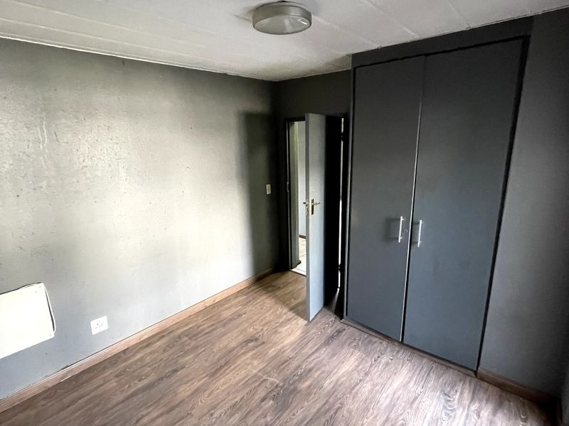Townhouse Rental Monthly In Benoni - Photo 10