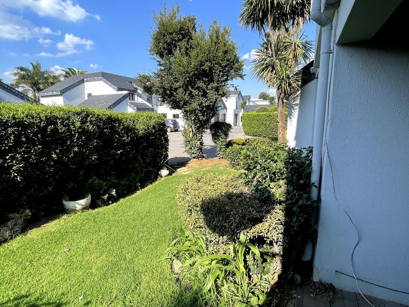Townhouse Rental Monthly In Benoni - Photo 1