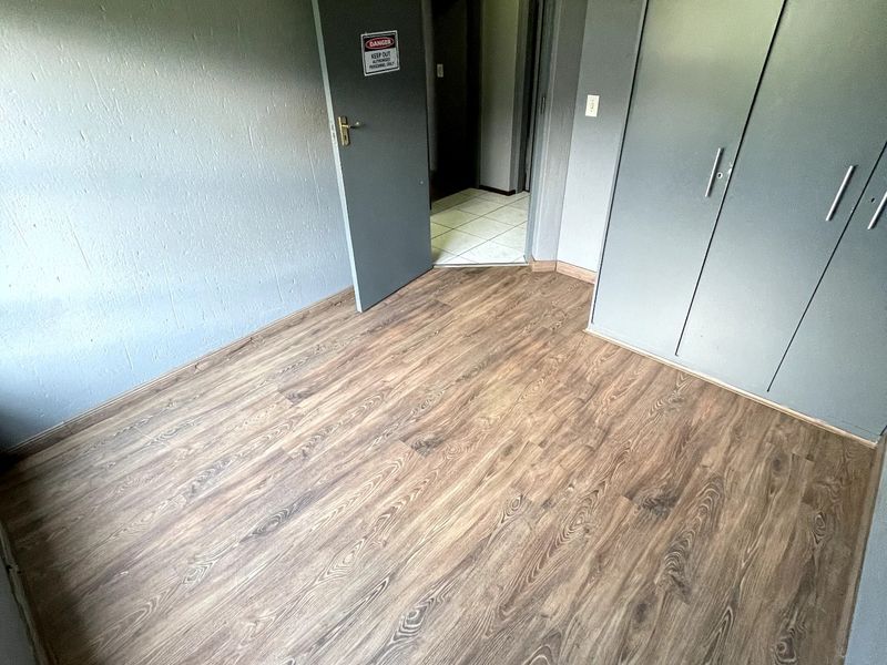 Townhouse Rental Monthly In Benoni - Photo 8