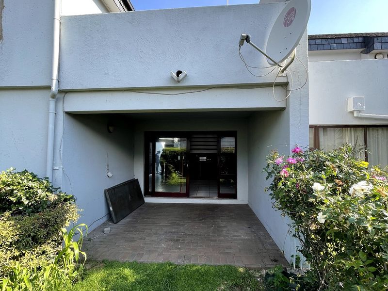 Townhouse Rental Monthly In Benoni - Photo 2