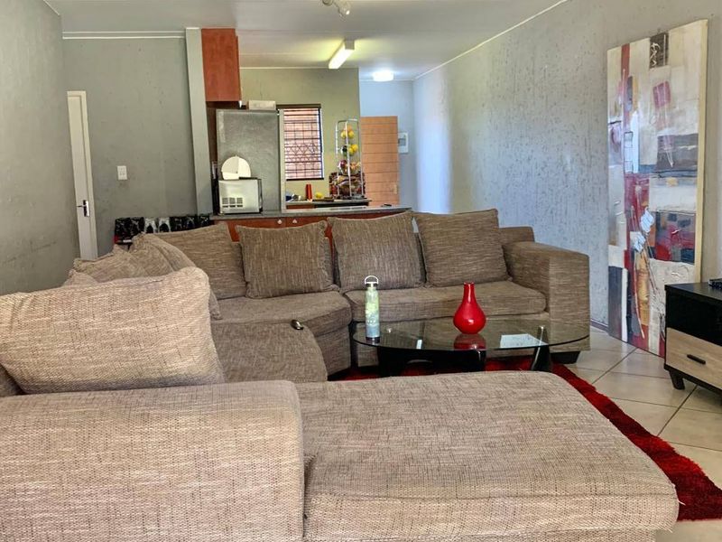 Apartment Rental Monthly In Sandton - Photo 6