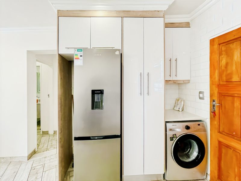 Townhouse For Sale In Centurion - Photo 3