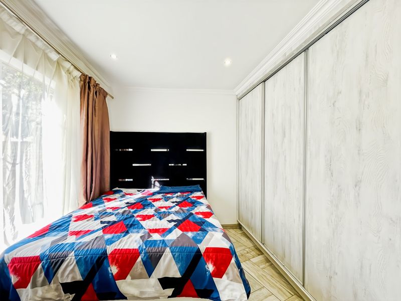 Townhouse For Sale In Centurion - Photo 10