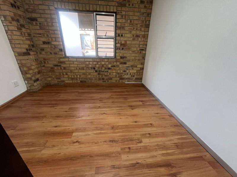 Industrial Rental Monthly In Roodepoort - Photo 8