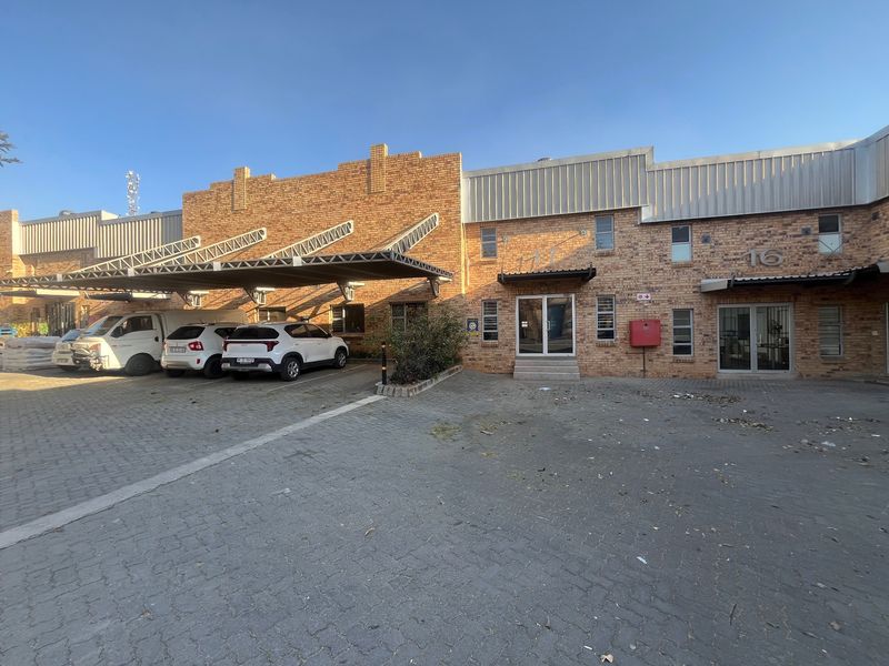 Industrial Rental Monthly In Roodepoort - Photo 2