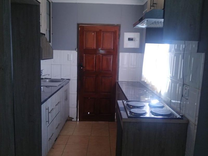 House For Sale In Boksburg - Photo 2