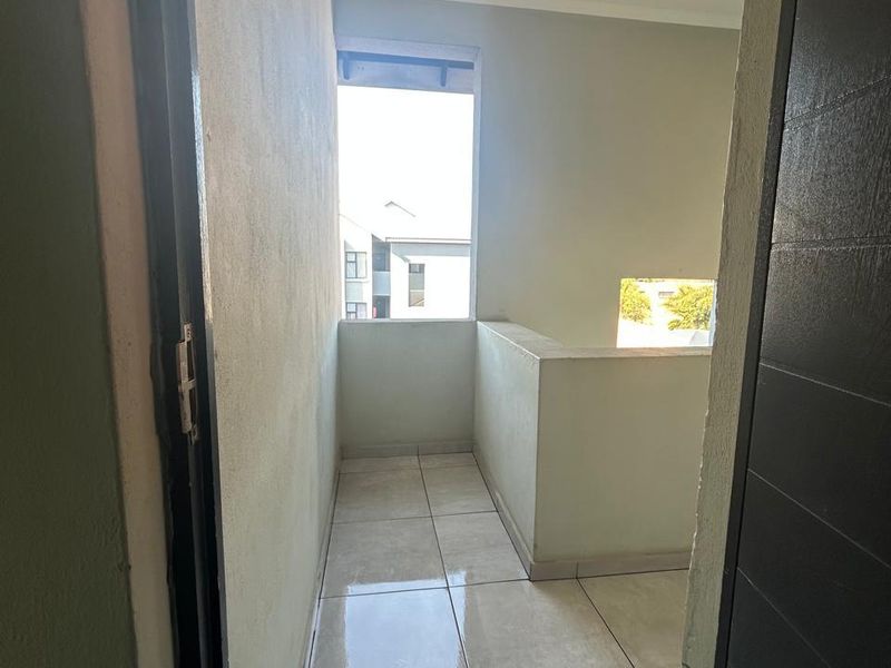 Apartment For Sale In Boksburg - Photo 4
