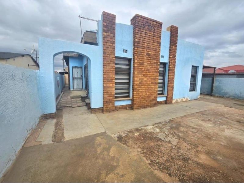 House For Sale In Alberton - Photo 5