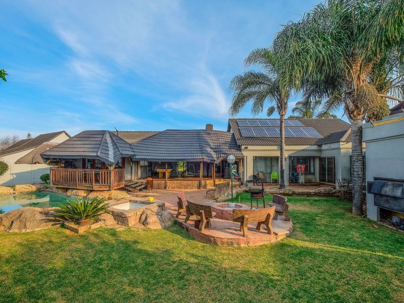 House For Sale In Roodepoort - Photo 5