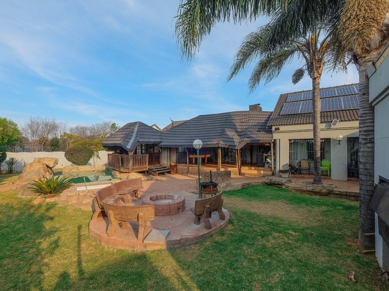 House For Sale In Roodepoort - Photo 4