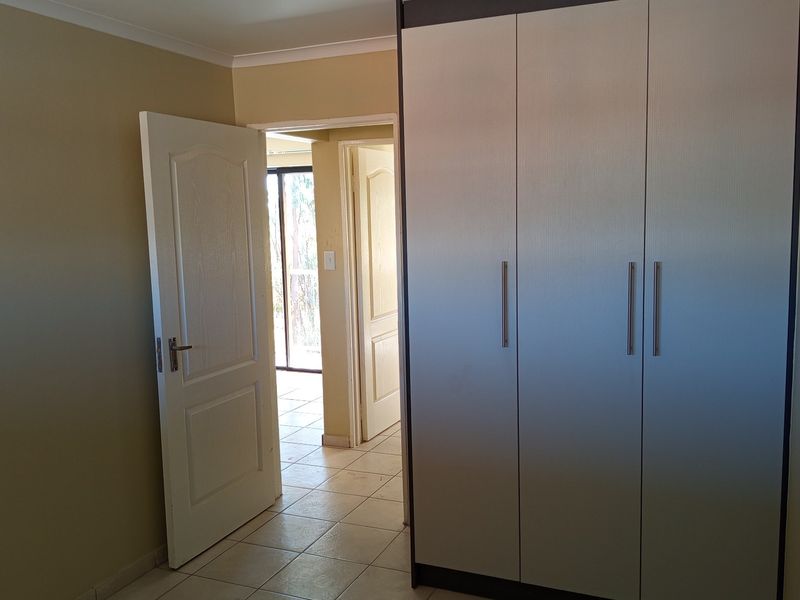 Apartment For Sale In Benoni - Photo 9