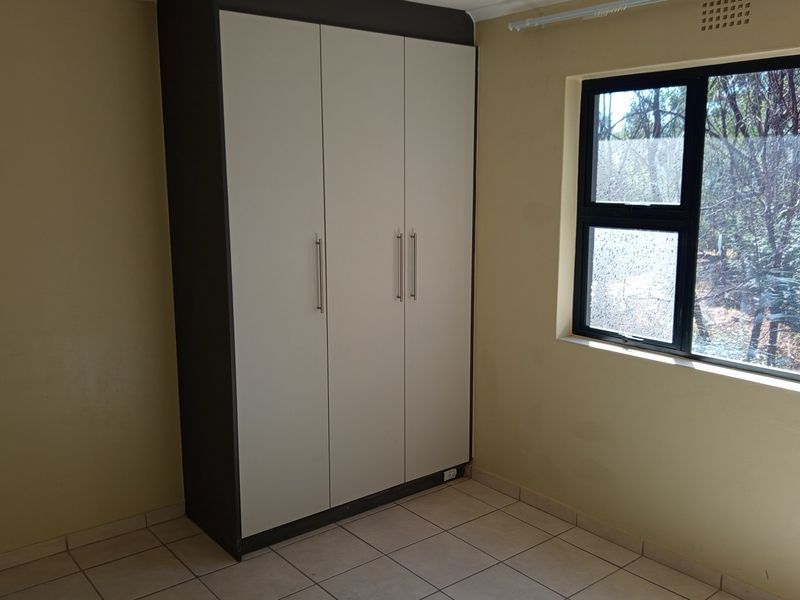 Apartment For Sale In Benoni - Photo 7