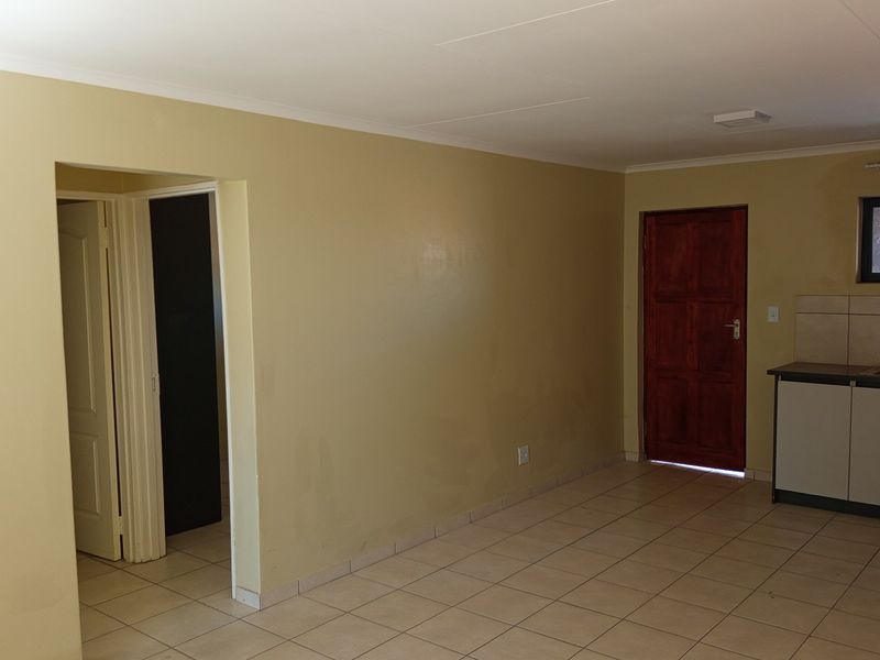 Apartment For Sale In Benoni - Photo 5