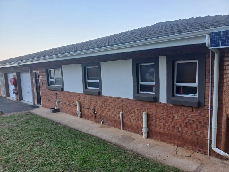 Townhouse For Sale In Port Shepstone - Photo 2