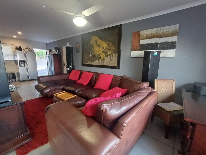 Townhouse For Sale In Port Shepstone - Photo 6