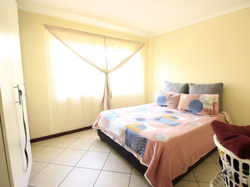 Townhouse For Sale In Boksburg - Photo 8