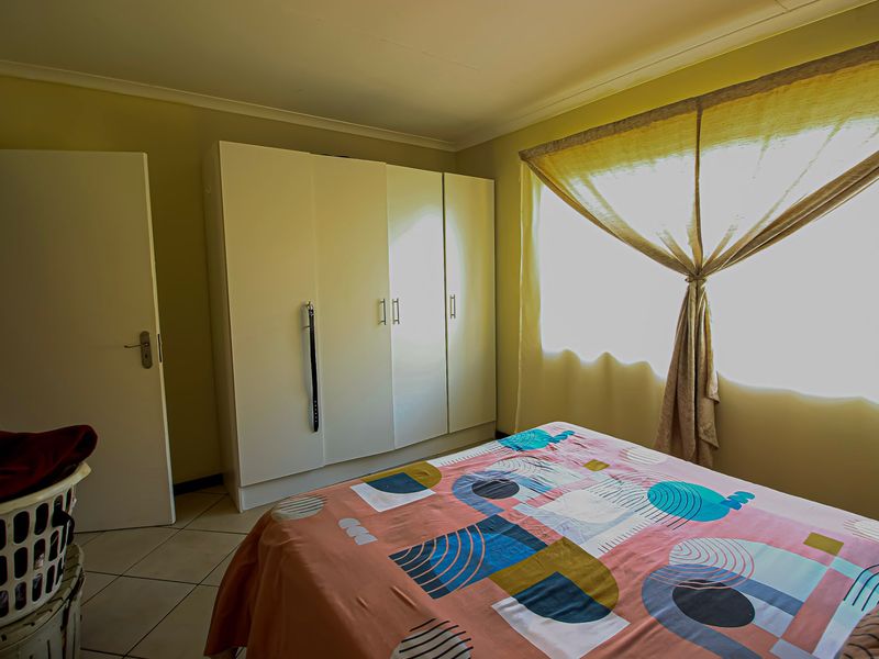 Townhouse For Sale In Boksburg - Photo 7