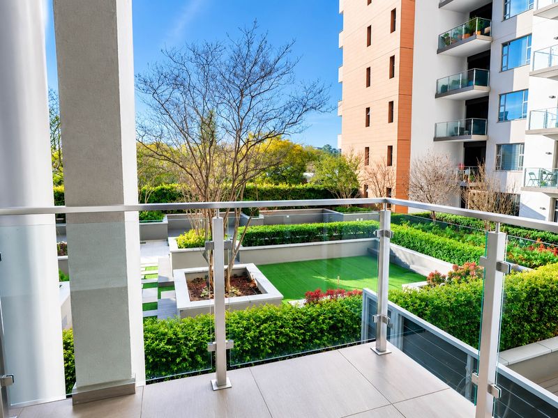 Apartment For Sale In Johannesburg - Photo 3