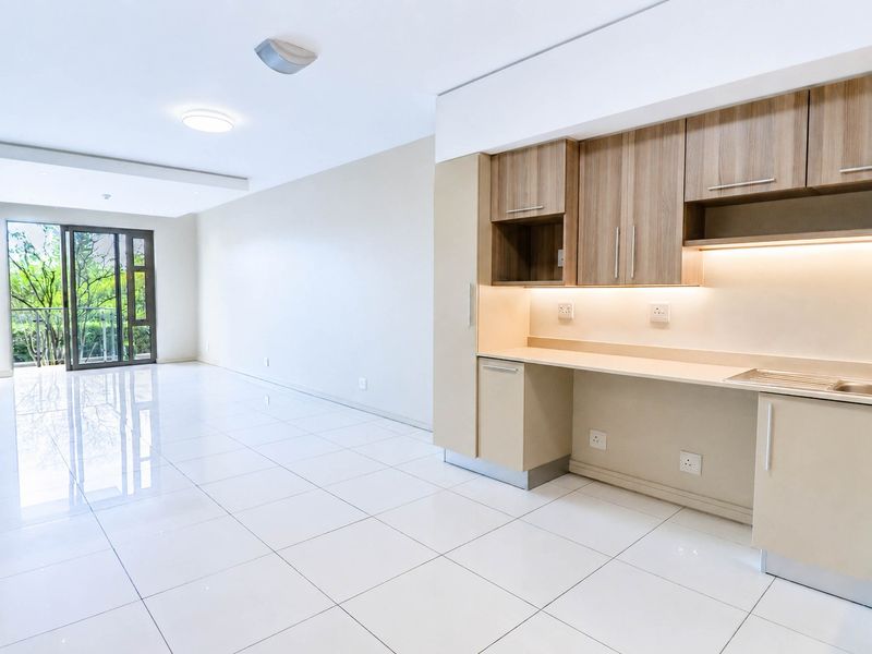 Apartment For Sale In Johannesburg - Photo 9