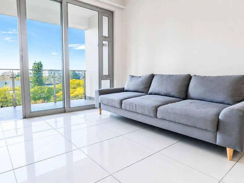 Apartment For Sale In Johannesburg - Photo 4