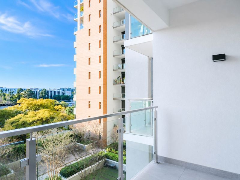 Apartment For Sale In Johannesburg - Photo 1