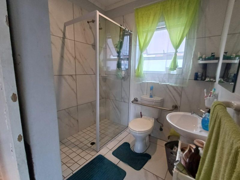 Townhouse For Sale In Port Shepstone - Photo 6