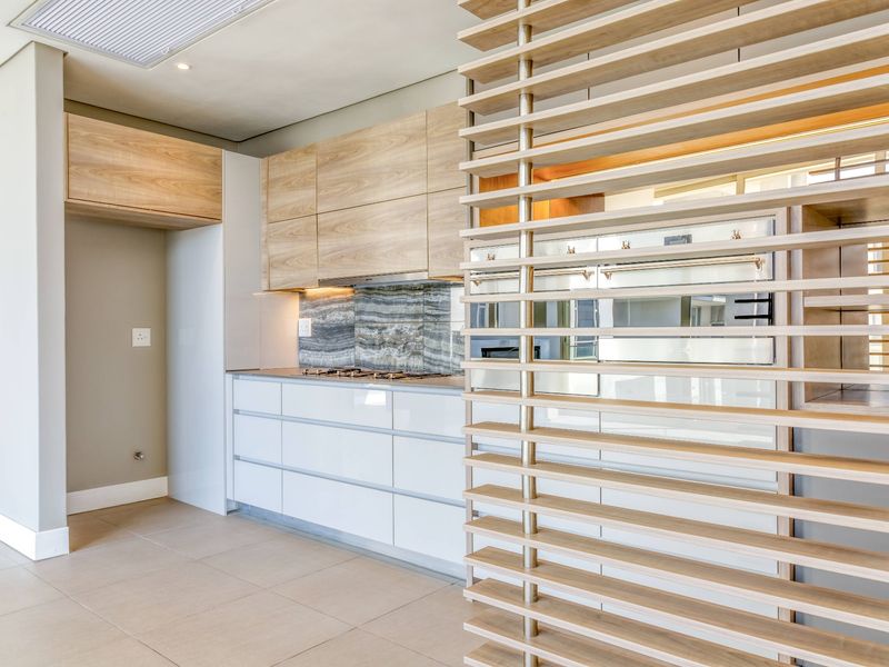 Apartment For Sale In Johannesburg - Photo 8