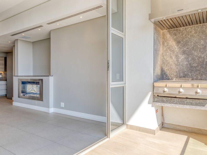 Apartment For Sale In Johannesburg - Photo 5