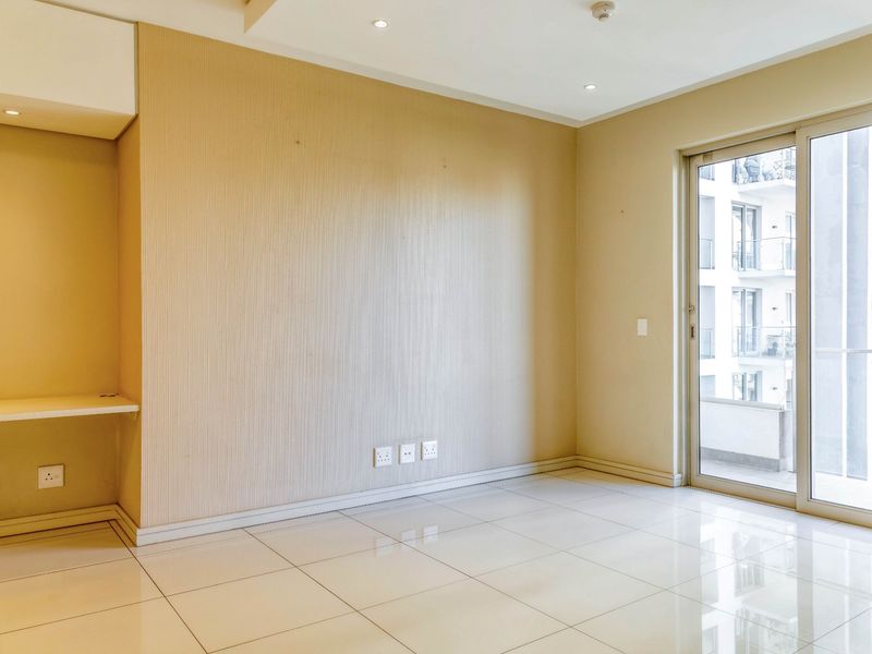 Apartment For Sale In Johannesburg - Photo 8