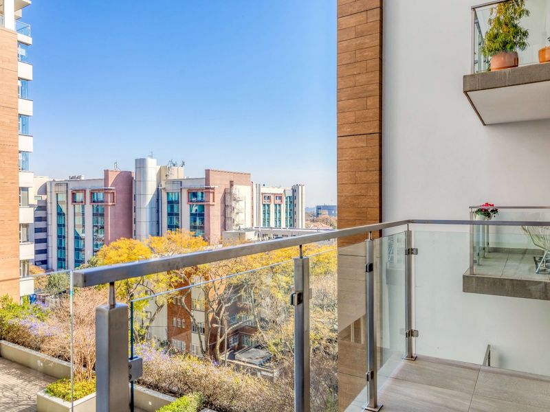 Apartment For Sale In Johannesburg - Photo 6