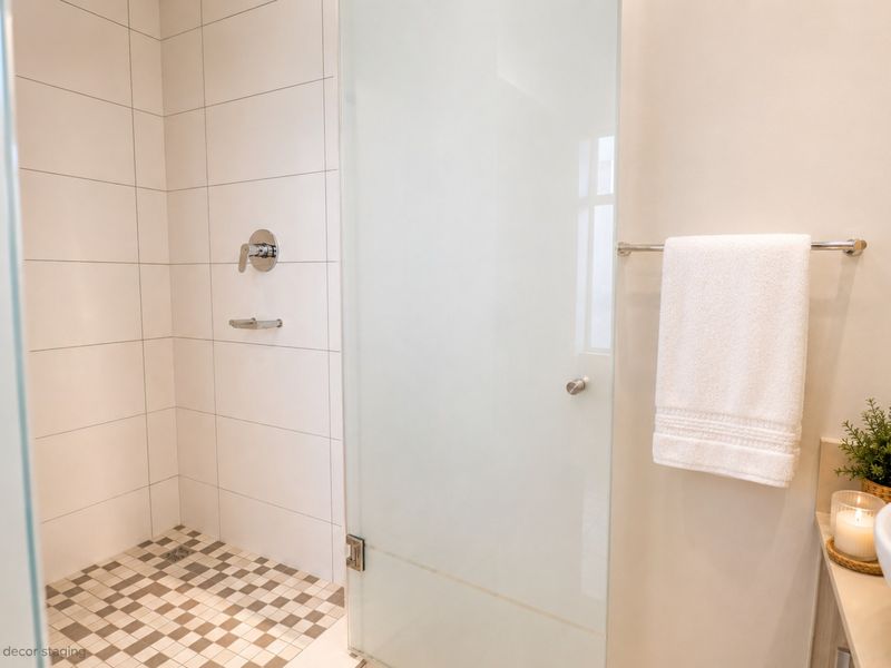 Apartment For Sale In Johannesburg - Photo 9