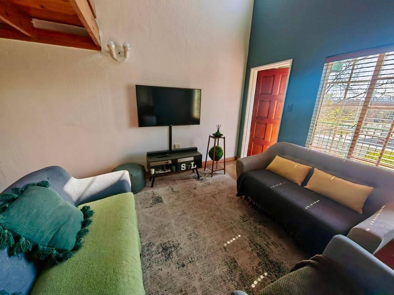 Townhouse For Sale In Edenvale - Photo 6