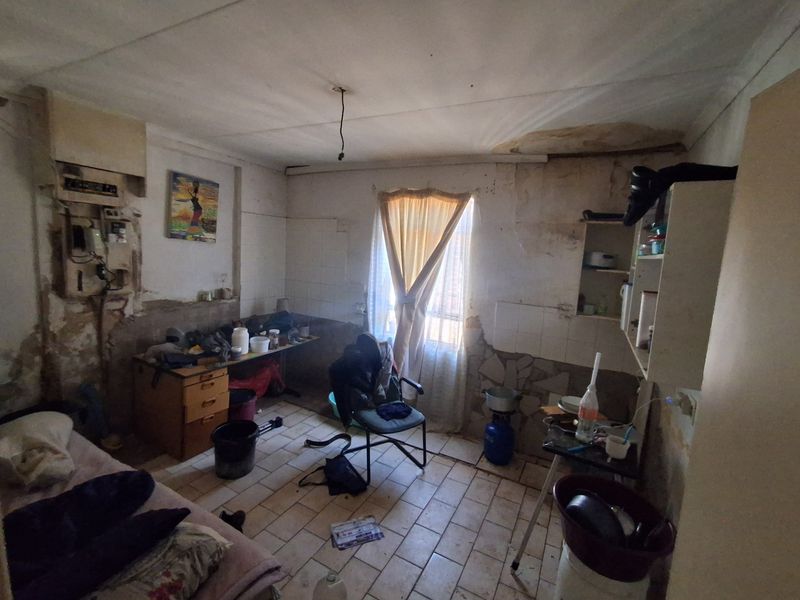 House For Sale In Johannesburg - Photo 10