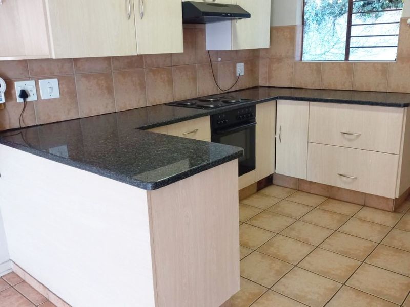 Cluster Rental Monthly In Edenvale - Photo 8