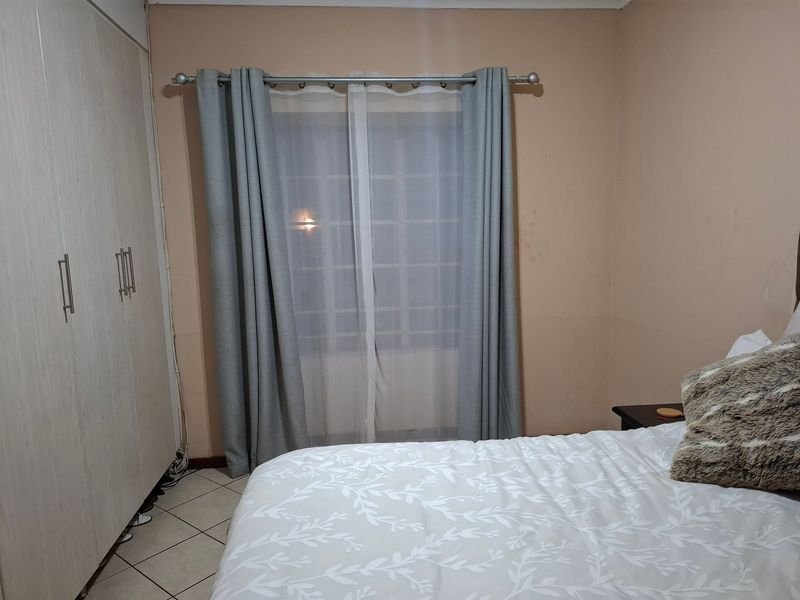 Townhouse Rental Monthly In Centurion - Photo 6
