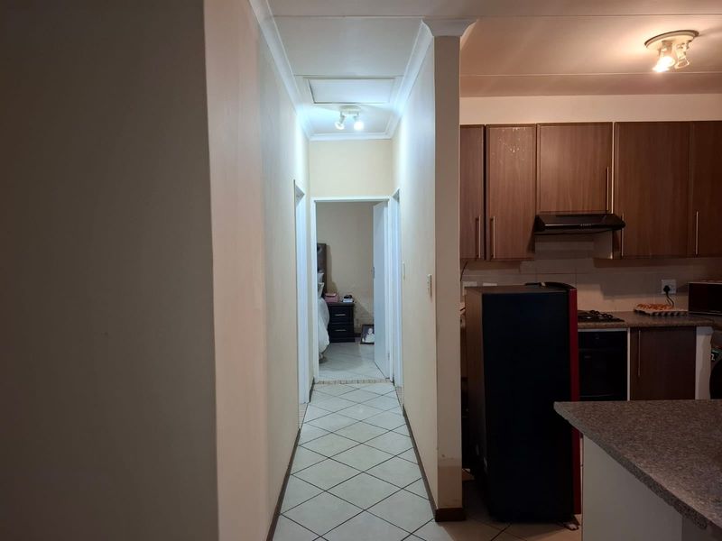 Townhouse Rental Monthly In Centurion - Photo 4