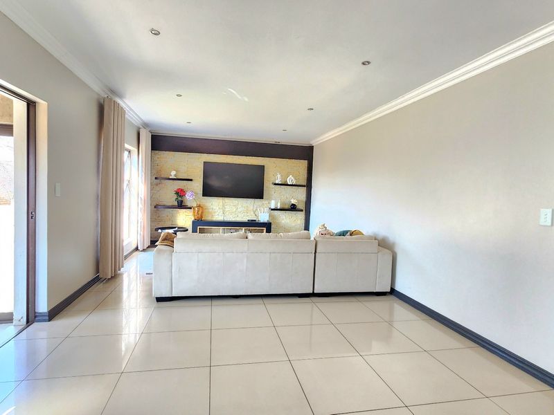 Cluster For Sale In Centurion - Photo 5