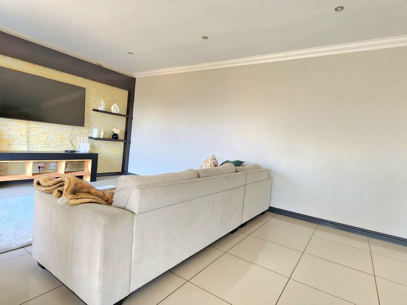 Cluster For Sale In Centurion - Photo 7