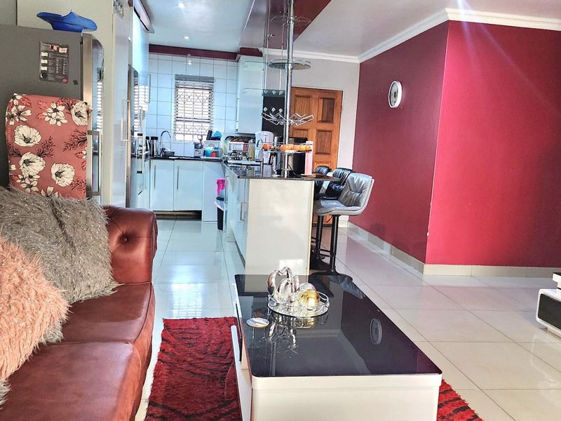 Townhouse For Sale In Centurion - Photo 5