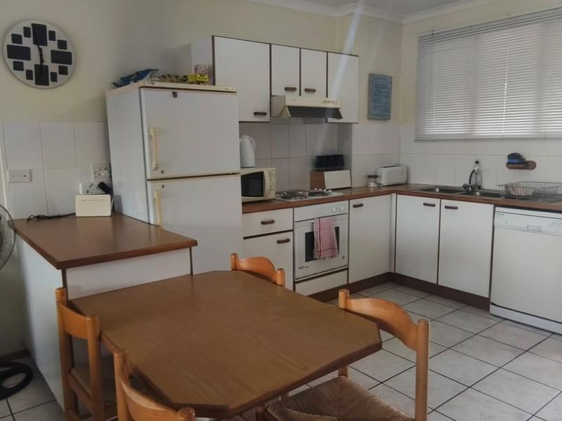 Apartment For Sale In Margate - Photo 8