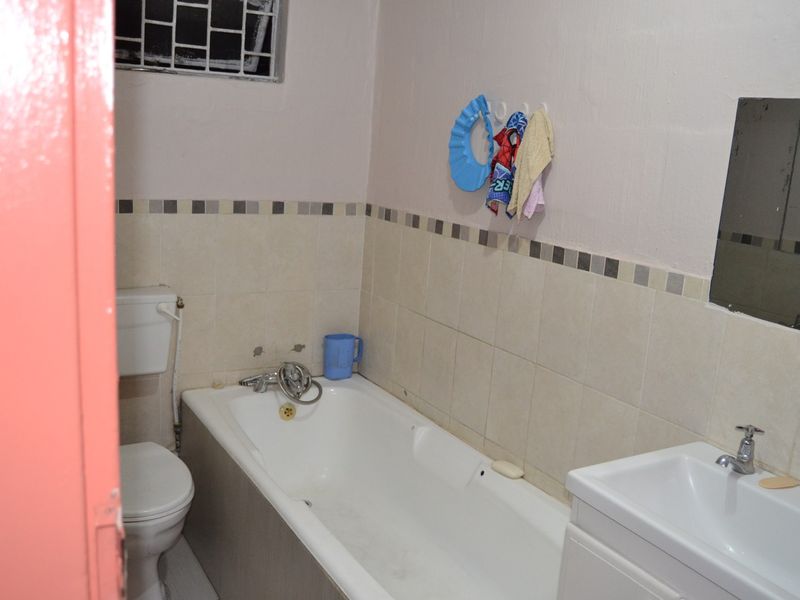 House For Sale In Mitchells Plain - Photo 8
