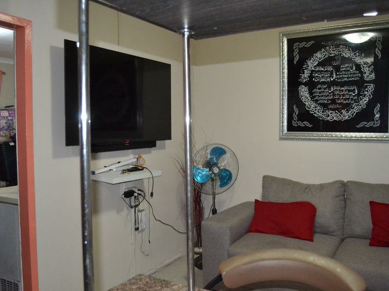 House For Sale In Mitchells Plain - Photo 7