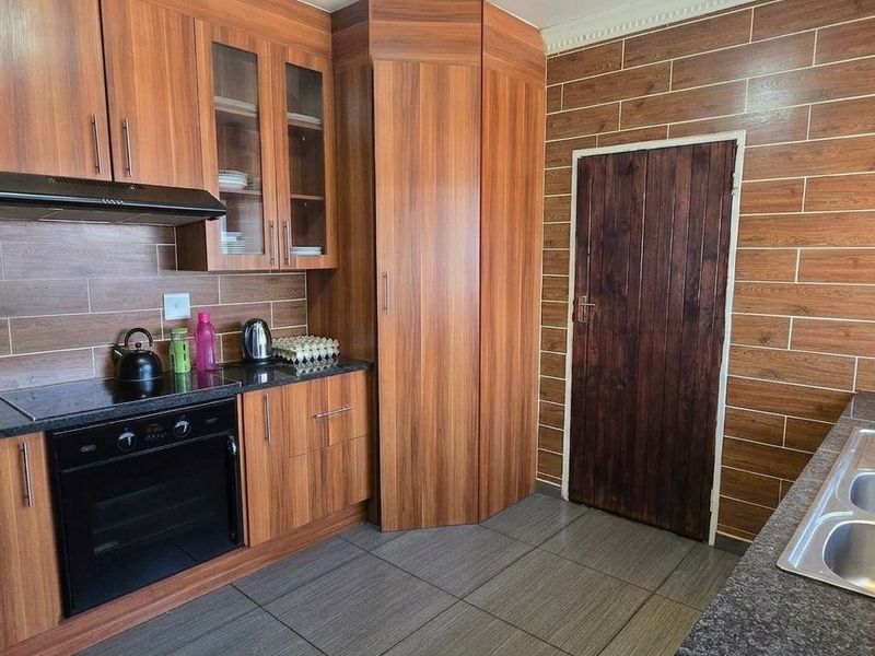 House For Sale In Kempton Park - Photo 8