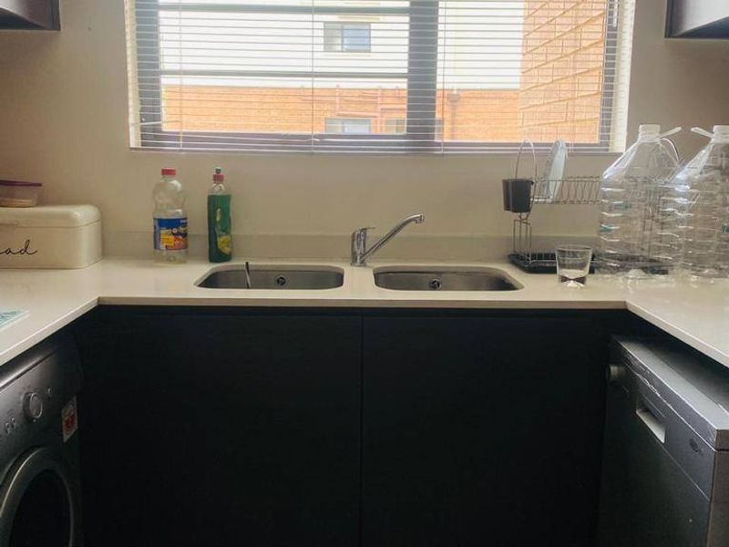 Apartment Rental Monthly In Midrand - Photo 6