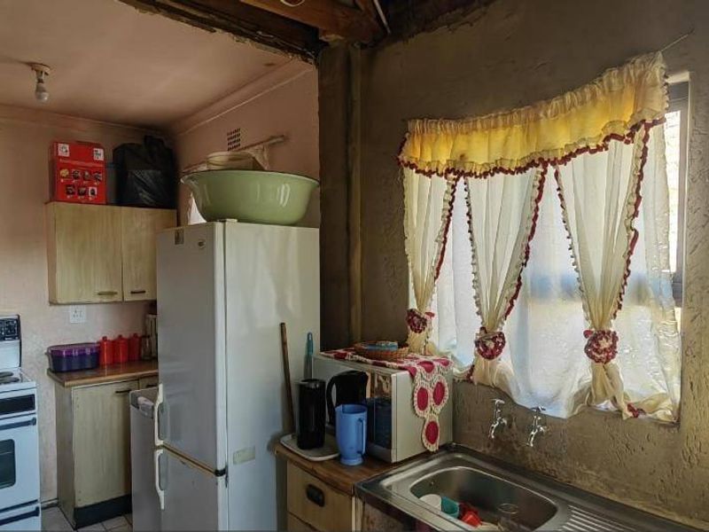 House For Sale In Boksburg - Photo 2