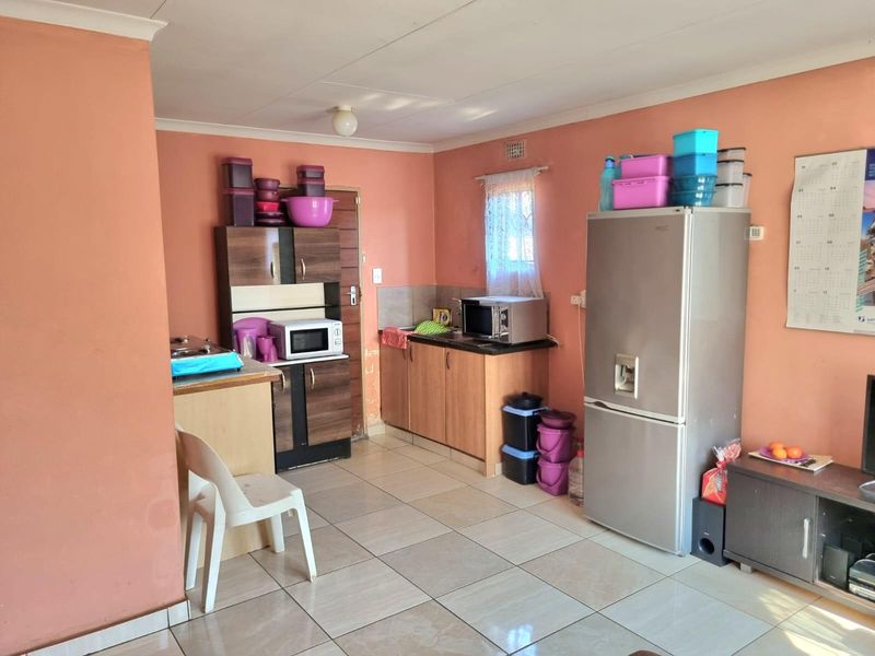 House For Sale In Alberton - Photo 3
