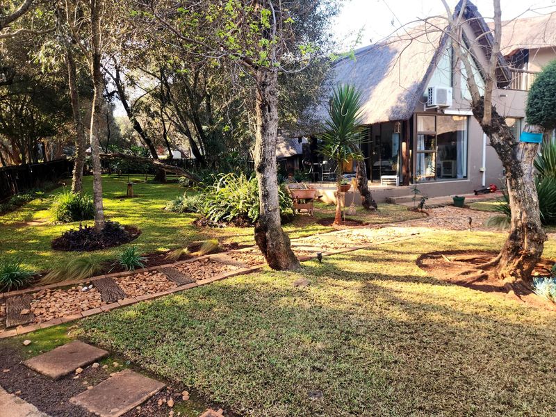 House For Sale In Hartbeespoort - Photo 2